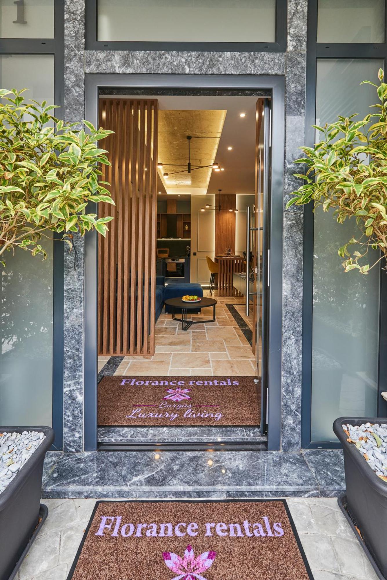 Florance Rentals Luxury Apartments In Burgas City Exterior foto